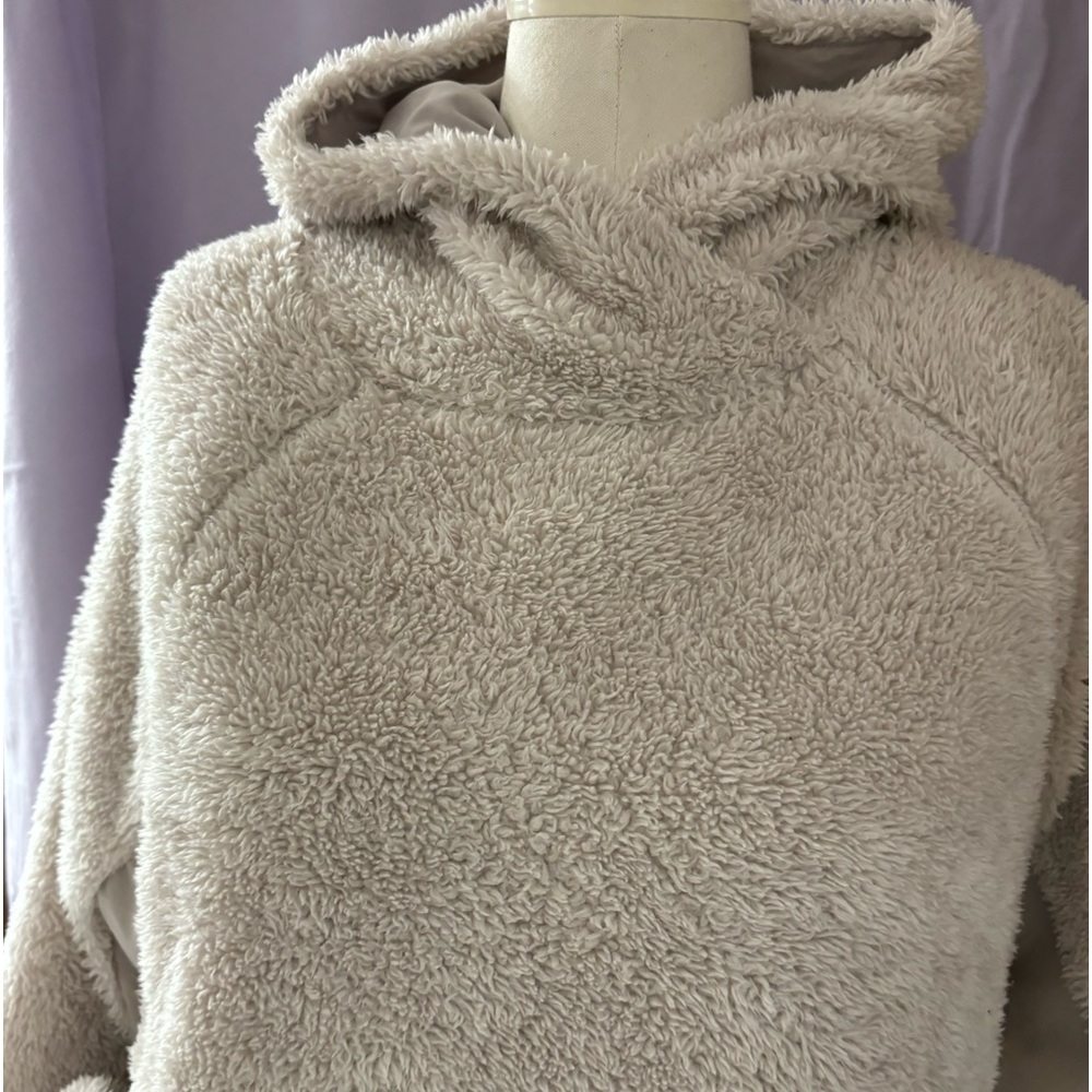 Nike Pullover - image 1